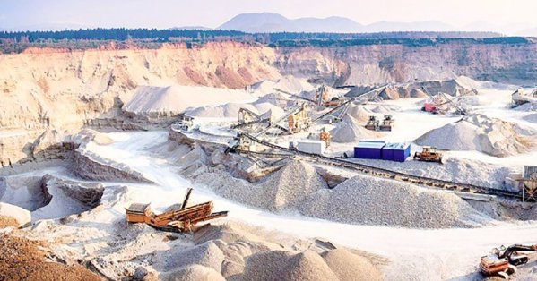 السعودية ترسي أكبر منافسة تعدينية في تاريخها 