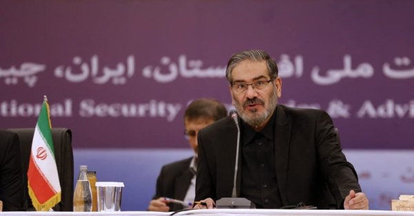 مستشار خامنئي يحذر ترامب: كل يد تتدخل في أمننا ستقطع #صحيفة_البلاد 