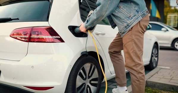 السيارات الكهربائية تستحوذ على 96% من مبيعات النرويج 