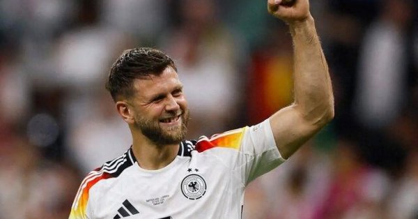 فولكروغ ينضم إلى ميلان قادماً من وست هام 