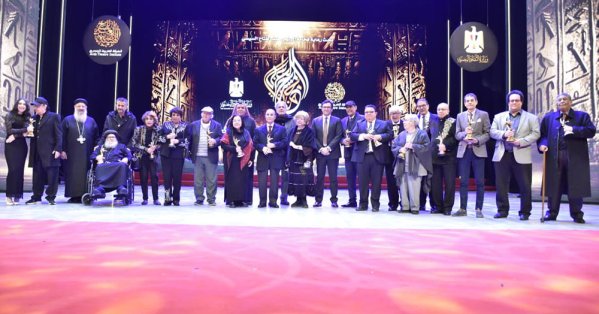 القاهرة تحتفي بمهرجان المسرح العربي في دورته السادسة عشرة 