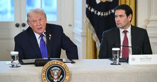 ترامب يتلقى إفادة بشأن خيارات التعامل مع احتجاجات إيران 