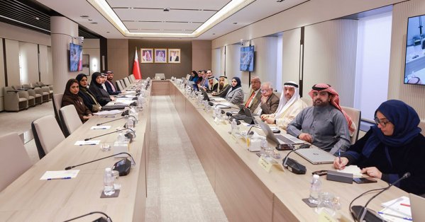 "تشريعية الشورى" تناقش مع "الخدمة المدنية" مشروع قانون يتضمن تخصيص ساعات العمل اليومية وزيادة الإجازة السنوية للموظفين من كبار السن 