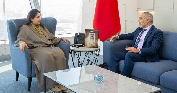 المدير العام لمعهد الإدارة العامة تستقبل رئيس الشؤون الخارجية بجامعة جورجتاون 