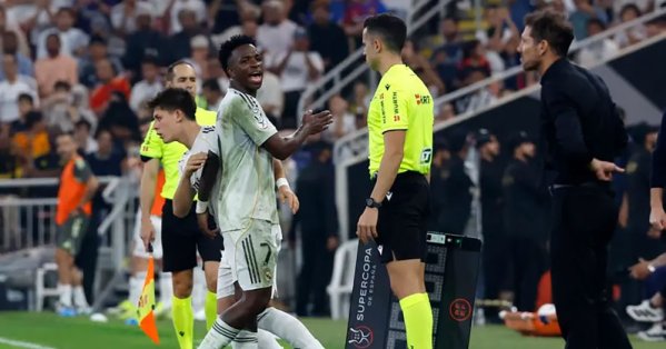 "بيريز سيطردك".. سيميوني يعتذر لفينيسيوس ويقر بالخطأ 