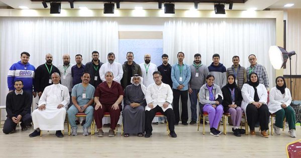 بالصور: "عطاء" السادسة تحصد 108 وحدات دم وسط إقبال لافت 