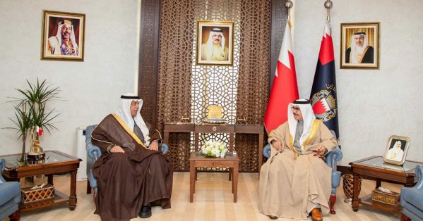 وزير الداخلية يبحث مع سفير البحرين لدى تونس تطوير التعاون الأمني بين البلدين 