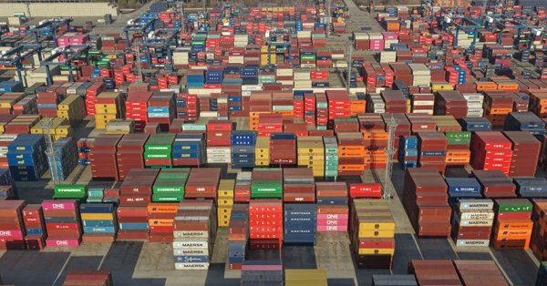 1.2 تريليون دولار.. الصين تسجل فائضا تجاريا تاريخيا في 2025 