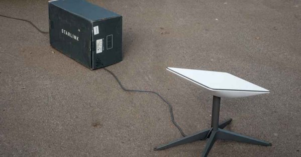 إيران تشعل فضاء الإنترنت.. وتوجه "ضربة" لإيلون ماسك #صحيفة_البلاد 