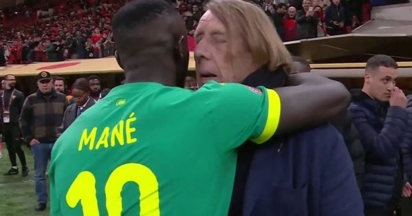 اللقطة الحاسمة.. لوروا يكشف ما قاله لماني في نهائي إفريقيا 