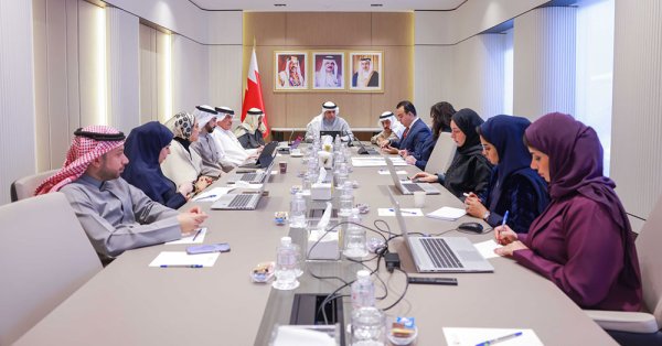 "خارجية الشورى" تناقش النظام الموحد للنقل البري الدولي بين الدول الخليجية... وإنشاء مقر المرصد الدولي للتمور في مملكة البحرين 