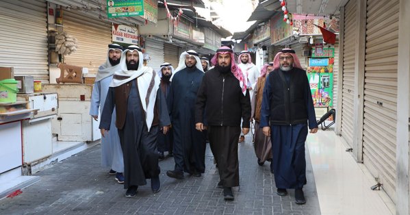 رئيس مجلس الأوقاف السنية يتفقد عددا من المساجد والعقارات الوقفية في سوق المنامة 