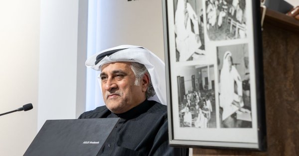 مؤنس المردي يستعيد مسيرة والده: من "القافلة" إلى "أخبار الخليج" 