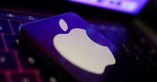 "أبل" تخطط لتحويل Siri إلى شات بوت منافس لـ"شات جي بي تي" 