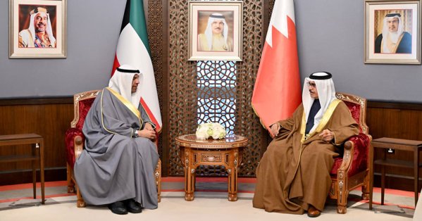 وزير الداخلية يستقبل وزير الخارجية الكويتي ويشيد بالعلاقات الأخوية والروابط التاريخية الوثيقة بين البلدين 