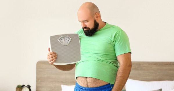 لماذا لا ينقص وزنك رغم الالتزام بالرجيم.. الإجابة في ساعات نومك 