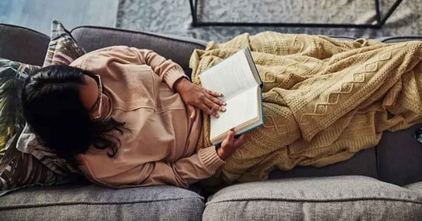 دراسات: تفضيل قضاء عطلة نهاية الأسبوع في المنزل يعكس وعيًا ذاتيًا واستقرارًا عاطفيًا أفضل #صحيفة_البلاد 