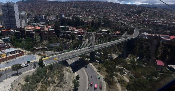 أميركا تضغط على بوليفيا لمواجهة "النفوذ الإيراني" 