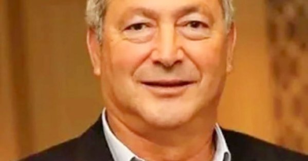 ساويرس يستعرض دروسا في الاستدامة 