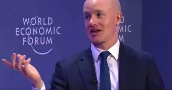 دافوس يشهد صراعاً تاريخياً.. بيتكوين ضد البنوك المركزية 