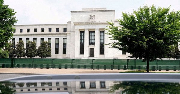 توقعات باستمرار الفائدة الأميركية عند مستوياتها الحالية 
