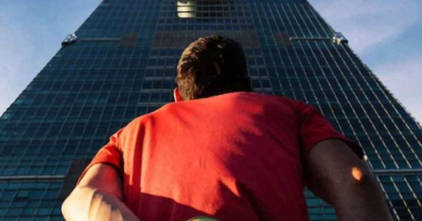 «هونولد» يعتلي برج «تايبيه 101» في مغامرة تسلّق حر 