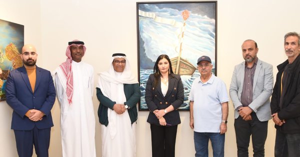 حين يستيقظ التراث بريشة المبدعين.. معرض "أطياف" يوثق ذاكرة البحرين وجمالياتها 