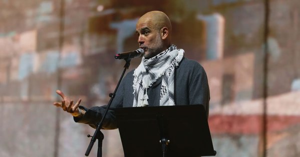 غوارديولا "بالكوفية": تركنا أطفال غزة وحدهم 