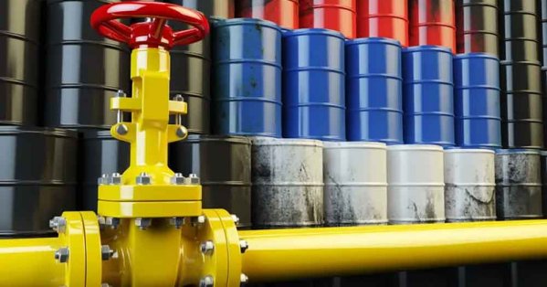 تكدس مزيد من النفط الروسي في ناقلات انتظاراً لإتمام صفقات بيع #صحيفة_البلاد 