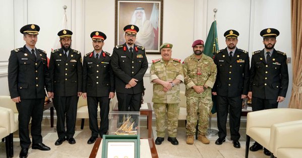 مدير أركان الحرس الوطني يستقبل وفداً من وزارة الحرس الوطني السعودي 