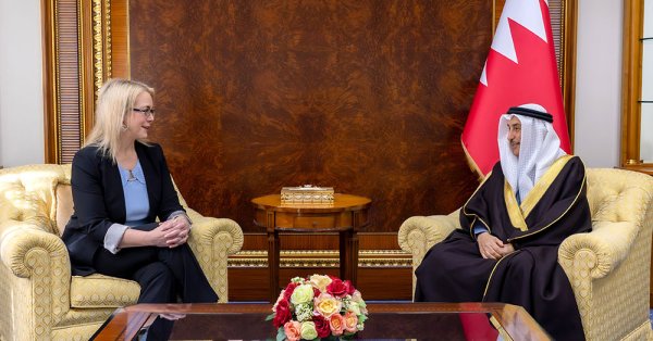 خالد بن عبد الله: البناء على ما تحقق في مسار العلاقات البحرينية الأمريكية وتعزيز التعاون المشترك بين البلدين الصديقين 