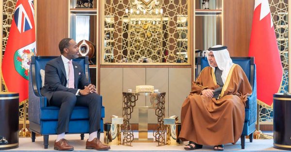 سمو ولي العهد رئيس الوزراء يلتقي رئيس وزراء برمودا #صحيفة_البلاد 