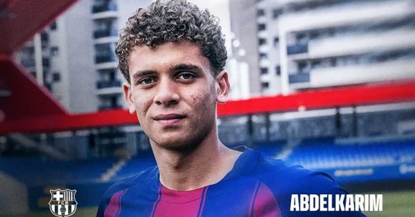 صفقة تاريخية.. حمزة عبدالكريم أول لاعب مصري ينضم إلى برشلونة 