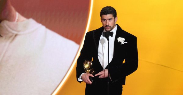 باد باني يدخل التاريخ وليدي غاغا تواصل سحرها 