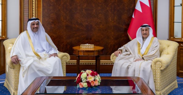 نائب رئيس مجلس الوزراء يستقبل سفير دولة قطر لدى مملكة البحرين بمناسبة تعيينه سفيراً لبلاده لدى المملكة 