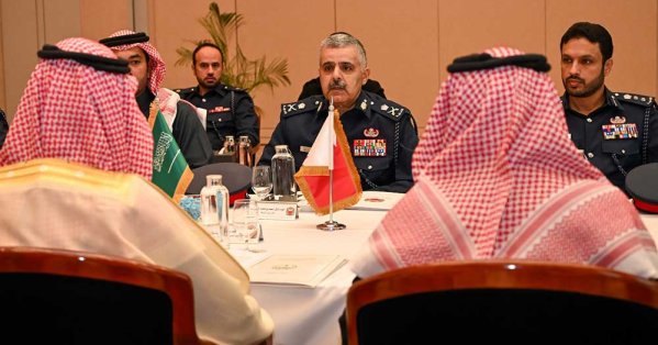 نائب رئيس الشرطة يترأس الجانب البحريني في اجتماع فرق عمل اللجنة الأمنية التابعـة للجنة التنسيق الأمني المنبثقة من مجلس التنسيق السعودي البحريني 