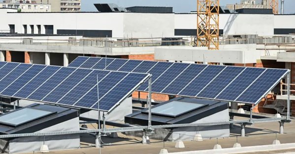 العراق يخصص 6 تريليونات دينار لقروض منظومة الطاقة الشمسية 