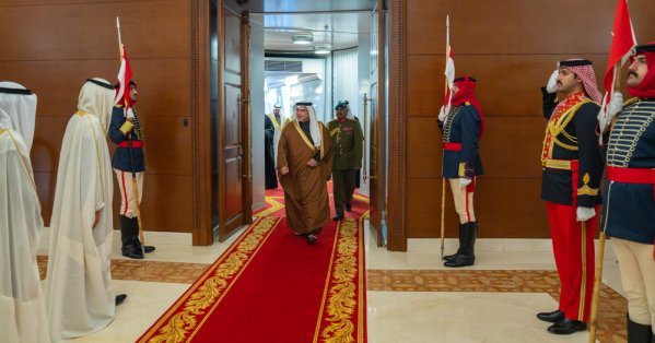 سمو ولي العهد رئيس مجلس الوزراء يعود إلى أرض الوطن قادماً من دولة الكويت بعد زيارة رسمية 